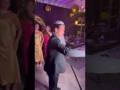 Dj Wheels - Mobile DJ / Photobooth / Hora Loca / Led Dance Floor / Karaoke / SFX video.