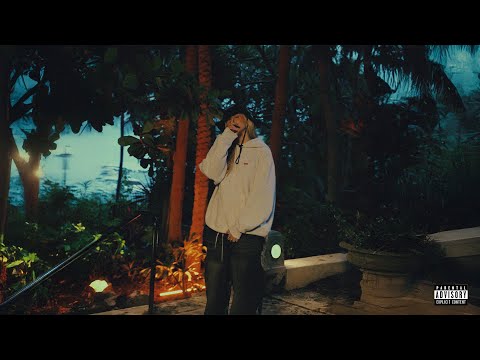 sArah - Me Piensas (Video Oficial)