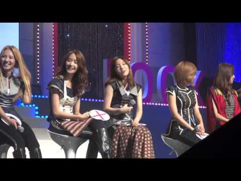 120901 Look Concert- Taeyeon's butt