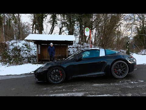 Porsche 992.2 Targa 4S: Perhaps the most beautiful 911 in the snow?