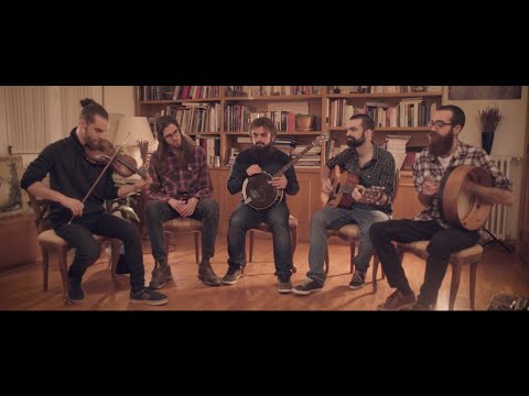 El Pony Pisador - Dolores (Jigs: Calliope House, When The Cock Crows It Is Day, Up Leitrim)