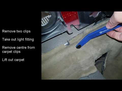 Mercedes W126 electric aerial grommet replacement