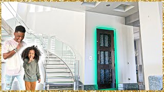 THIS HAPPENED ON THE ELEVATOR... *CAUGHT ON CAMERA* video