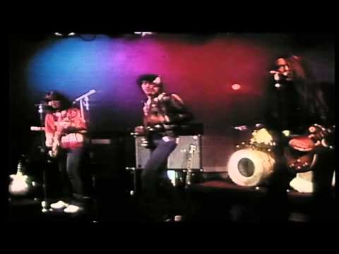 Thin Lizzy - The Boys Are Back in Town