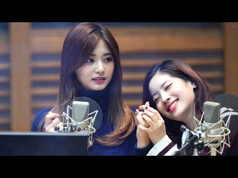 171214 TWICE 'Heart Shaker' 쯔위 (Tzuyu) & 다현 Reaction 4K 직캠 @강타의 별이 빛나는 밤에 4K Fancam by -wA-