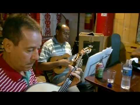 GRUPO DE CHORO HORAS VAGAS UM SARAU PARA RAPHAEL