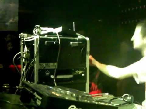 DUBQUAKE 18/02/2011 ~ OBF/RANKING JOE/MARTIN CAMPBELL.MP4