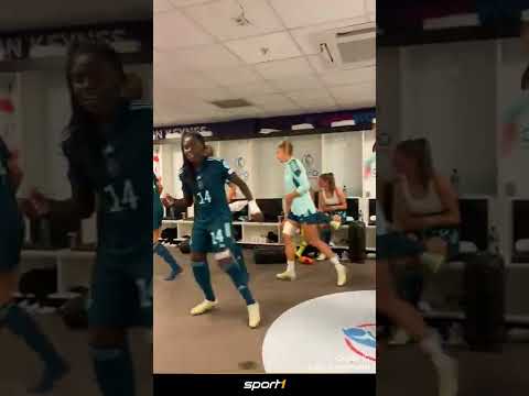 🇩🇪 DFB-Team tanzt sich ins Halbfinale! #shorts