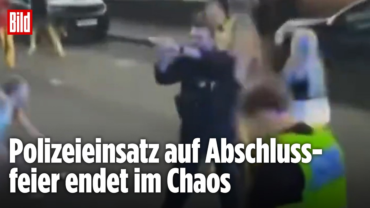 Polizeieinsatz in England eskaliert: Schlagstock und Taser gegen Schülerinnen