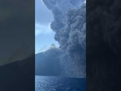 Boaters Get Close Look at Stromboli Island's Volcano Eruption