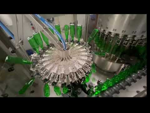 Gurutzeta - Sagardoa botilaratzen 2022an / Embotellando la sidra en 2022