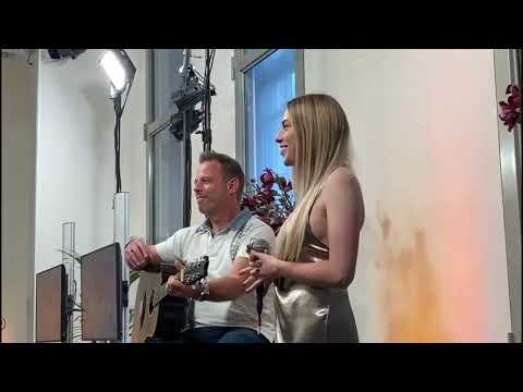 Anouk & Eric : Cover: The A-Team van Ed Sheeran in Utrecht