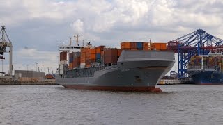 preview picture of video 'Hamburg, Germany: Waltershof, Harbor, THETIS D (168m / 1421 TEU) - 4K UHD Video Image'