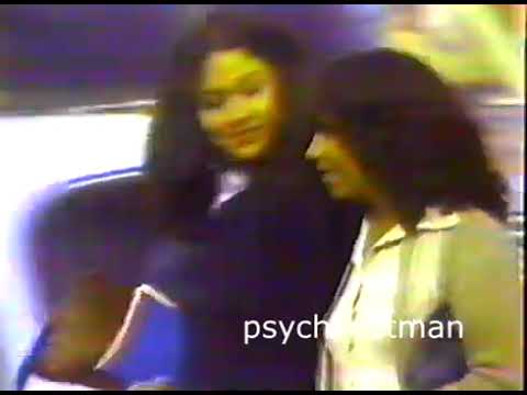 comercial gobierno de méxico 1982 (lopez portillo cacheteando a señora)