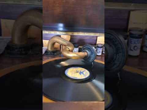 Tiny Little Fingerprints - Hal Davis and his Orchestra  Bluebird Records #5794 1935