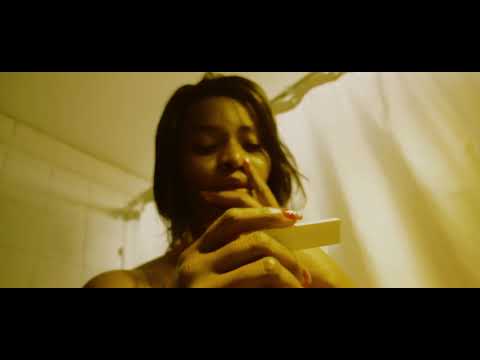 Mwen pap fose'w rete - Nelly Doll (Official Video)