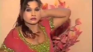 Sexy Pakistani Mujra Boobs Shaking Dancer 2012 - g