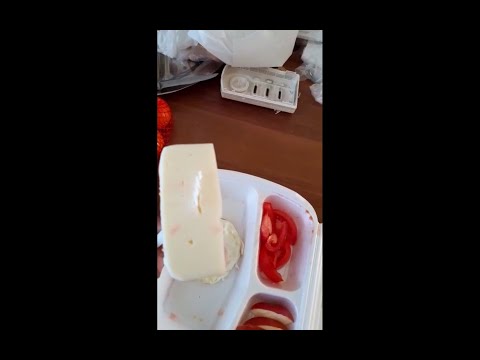 Nemultumiţi VS Multumiţi. Condiţii de cazare pentru şoferii aflaţi în carantină, la hotel în Sebeş