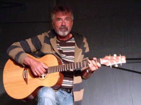Ivo  Jahelka - Balada o Jouzkovi,prasečí hlavě a gatích od Versáče