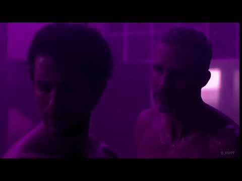 Julián y Diego se reencuentran (La Casa de las Flores 2 💐)