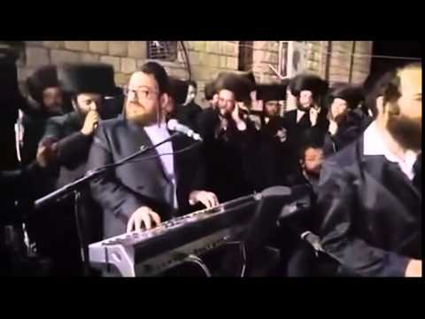 Dancing In Meron With Satmar Rebbe R' Aharon Teitelbaum - Adar II 5776