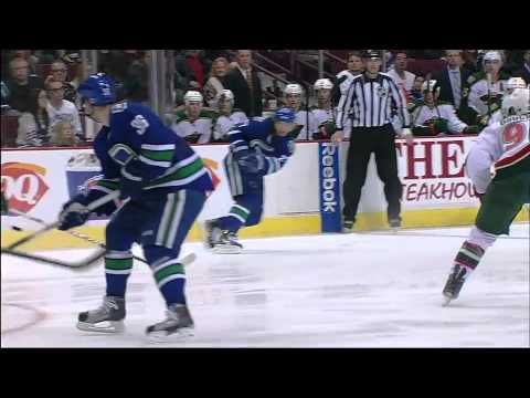 Vancouver Canucks vs Minnesota Wild Highlights 10/22/11