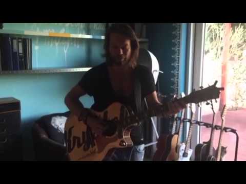 Kryštof - Kryštof / Tak pojď hledat břeh (Periscope Live Acoustic)