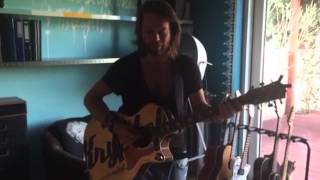 Video Kryštof / Tak pojď hledat břeh (Periscope Live Acoustic)