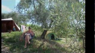 preview picture of video 'Mini (kleine) camping Le Marche Italie. Minicamping Lavanda Blu'