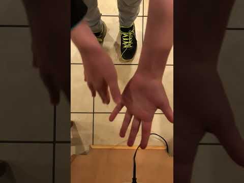 How to paralyze your hand (temporary) #shorts