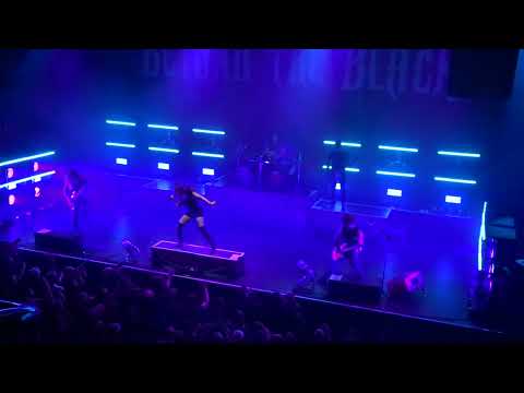 Beyond the black live tivoli Utrecht 6-11-22.