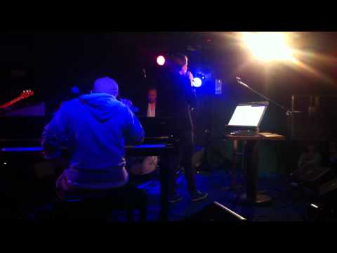 "Ogrzej mnie" Mlynarski Plays Mlynarski, Hybrydy 25.09.2011