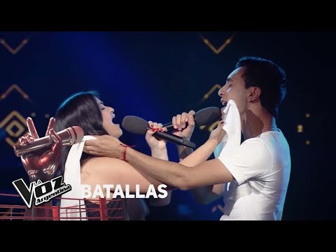 A. Juárez vs S. Morales - "Perfume de carnaval" - P. Carabajal - Battles - La Voz Argentina 2018