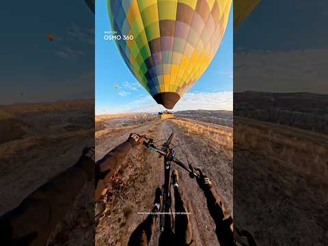 Balonlar arasında uçuyorum 🚀 #freeridekafası #cappadocia #downhill #reklam