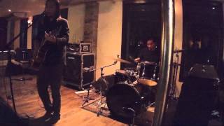 Maude - Ride your car (live at Alphonse bistro)