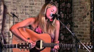 Blondfire - L-L-Love (KGRL FPA Live Session)