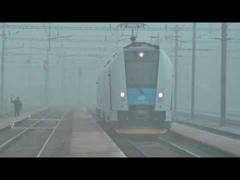 440.008 odjíždí z Jaroměře