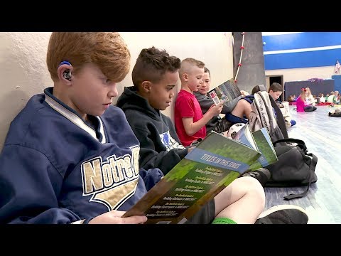 失読症の子供の親が学校でリテラシーについて教えていること (What parents of dyslexic children are teaching schools about literacy)