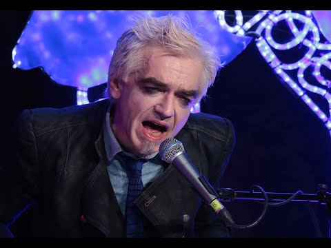 Morgan struggente nell'interpretazione della "Vedrai Vedrai" di Luigi Tenco al Barone Rosso 21.2.22