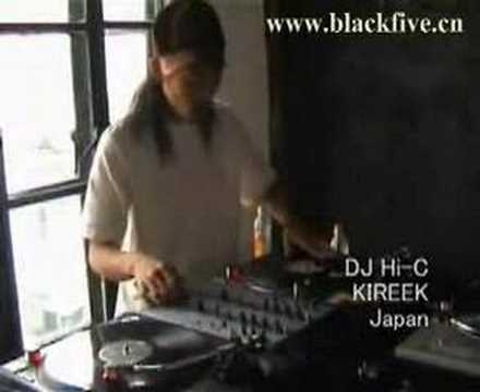 DJ Memoree scratch freestyle with Hi-C
