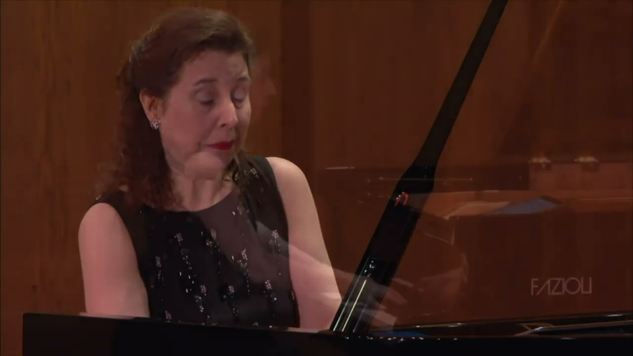 Pianist Angela Hewitt's sparkling performance of Bach’s seven Toccatas