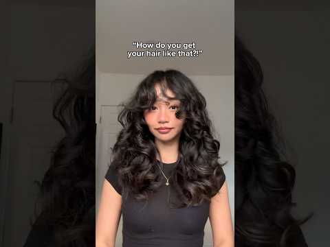 How to Style Wavy Hair With Bangs