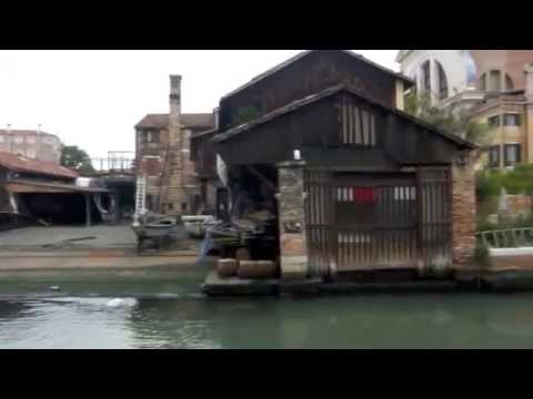 VENEZIA sestiere Dorsoduro - canale della Giudecca - Rio San Trovaso e squero di San Trovaso