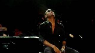 Trey Songz gets sad singing Yo Side of the Bed Live in Atlantic City