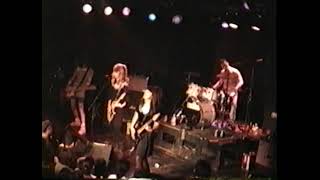 Todd’s Video Archives: The Muffs @ The Whisky (Hollywood, CA) on October 27, 1992.