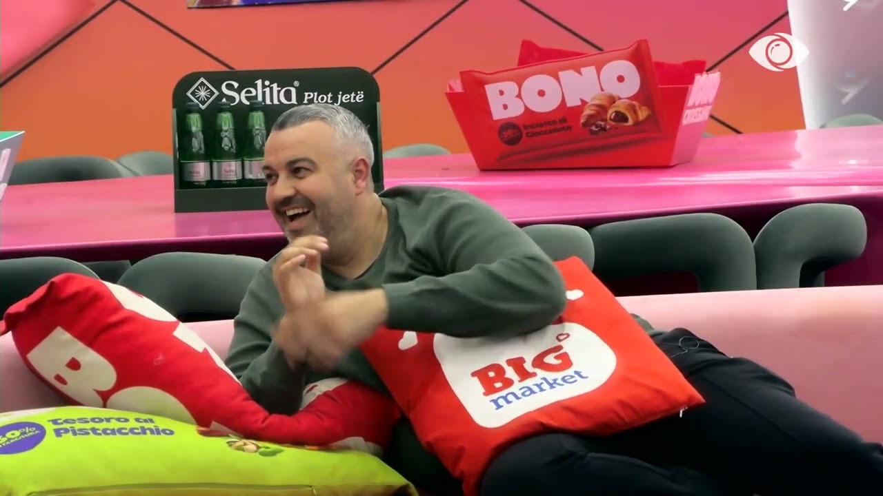 Nis shfaqja për tre banorët nga emsioni i humorit ‘Portokalli’