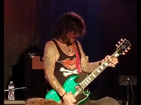 LA Guns Tracii Guns and Phil Lewis Rip and Tear at Rockhouse Live in Memphis, TN 6-28-2017