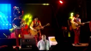 Con palabras sencillas. Los Plebes del Rancho. Ariel Camacho. Plebes del Rancho en Reynosa.