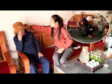 Phong's mother was having health problems, so she asked Hong for help.