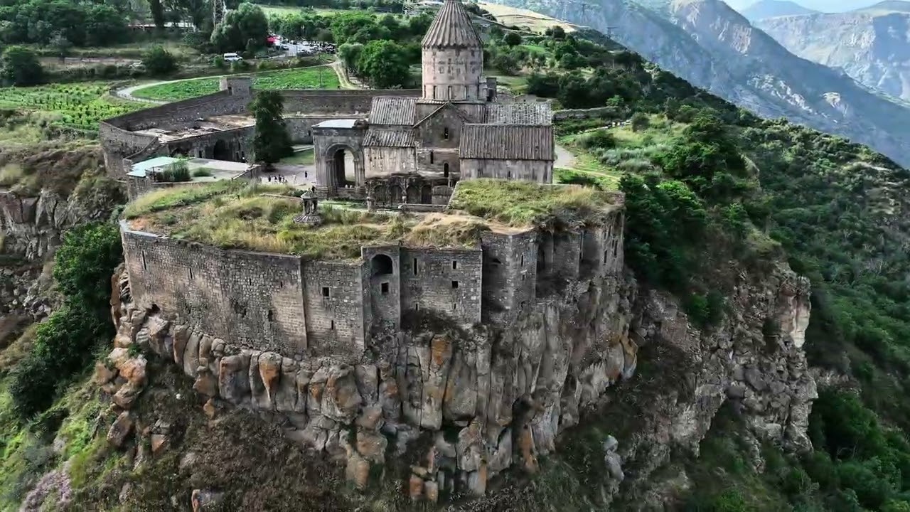 Weingut Hin Areni, Tatev (Seilbahn zurück), Höhlen von Khndzoresk & Brücke  – Video 3